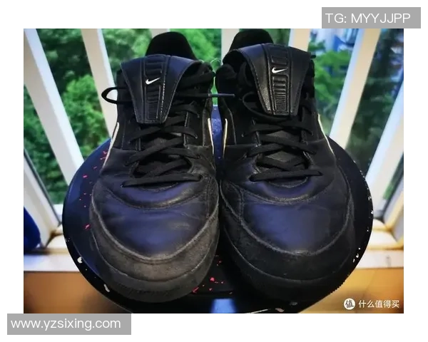 爆款足球引领潮流全新设计与科技结合的运动装备革命