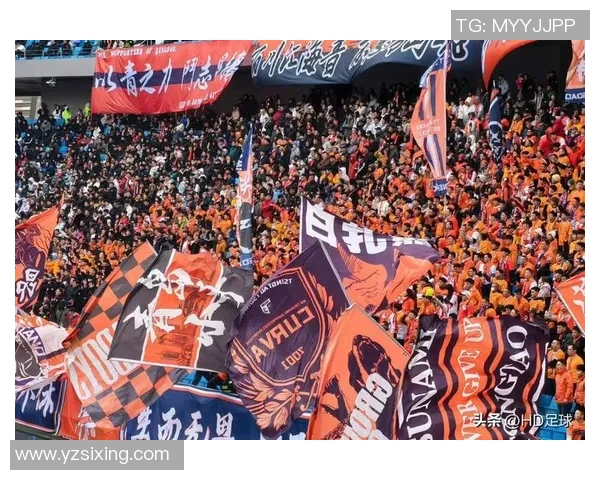 足球爆杠瞬间引发热议球迷热情与争议交织的赛场故事 足球爆杠瞬间引发热议球迷热情与争议交织的赛场故事